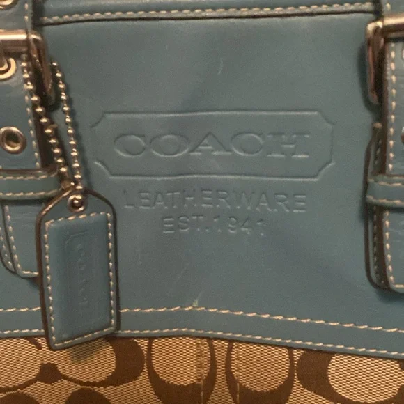 Authentic Signature Coach Tote - Picture 7 of 7